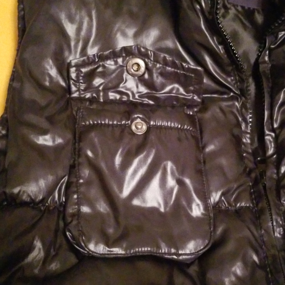 Puffer Vest - Picture 3 of 6